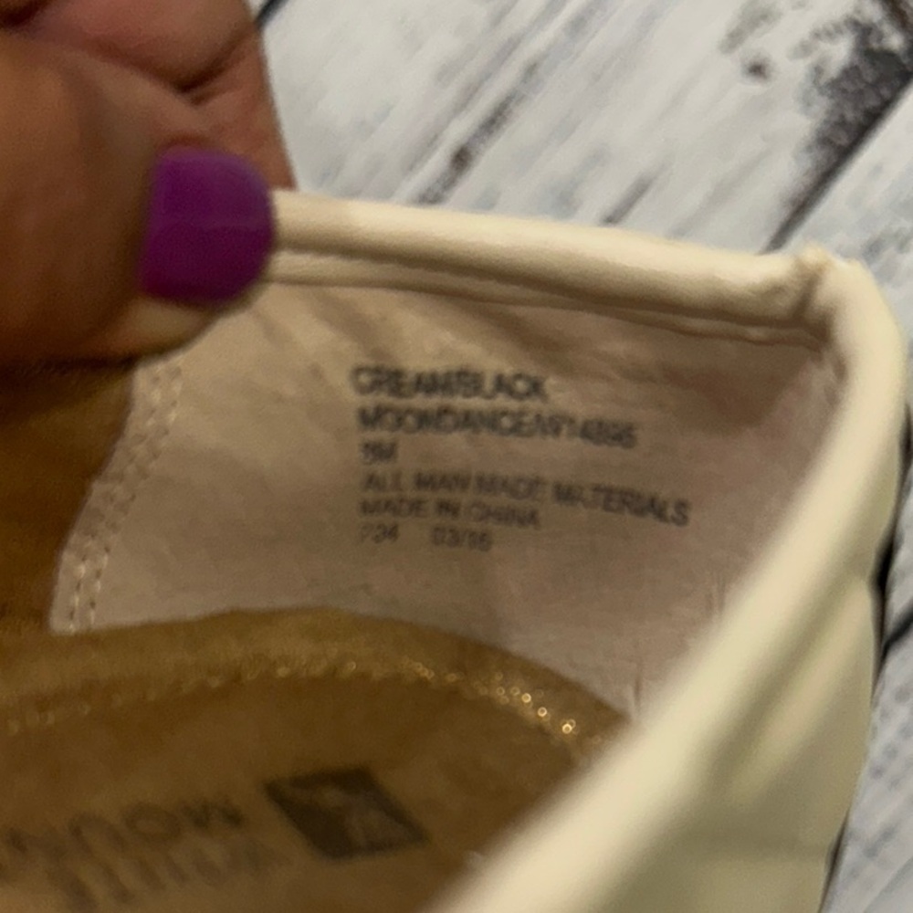 White Mountain Moondance Cream Quilted‎ Shoe Sz. 8 - Picture 3 of 10